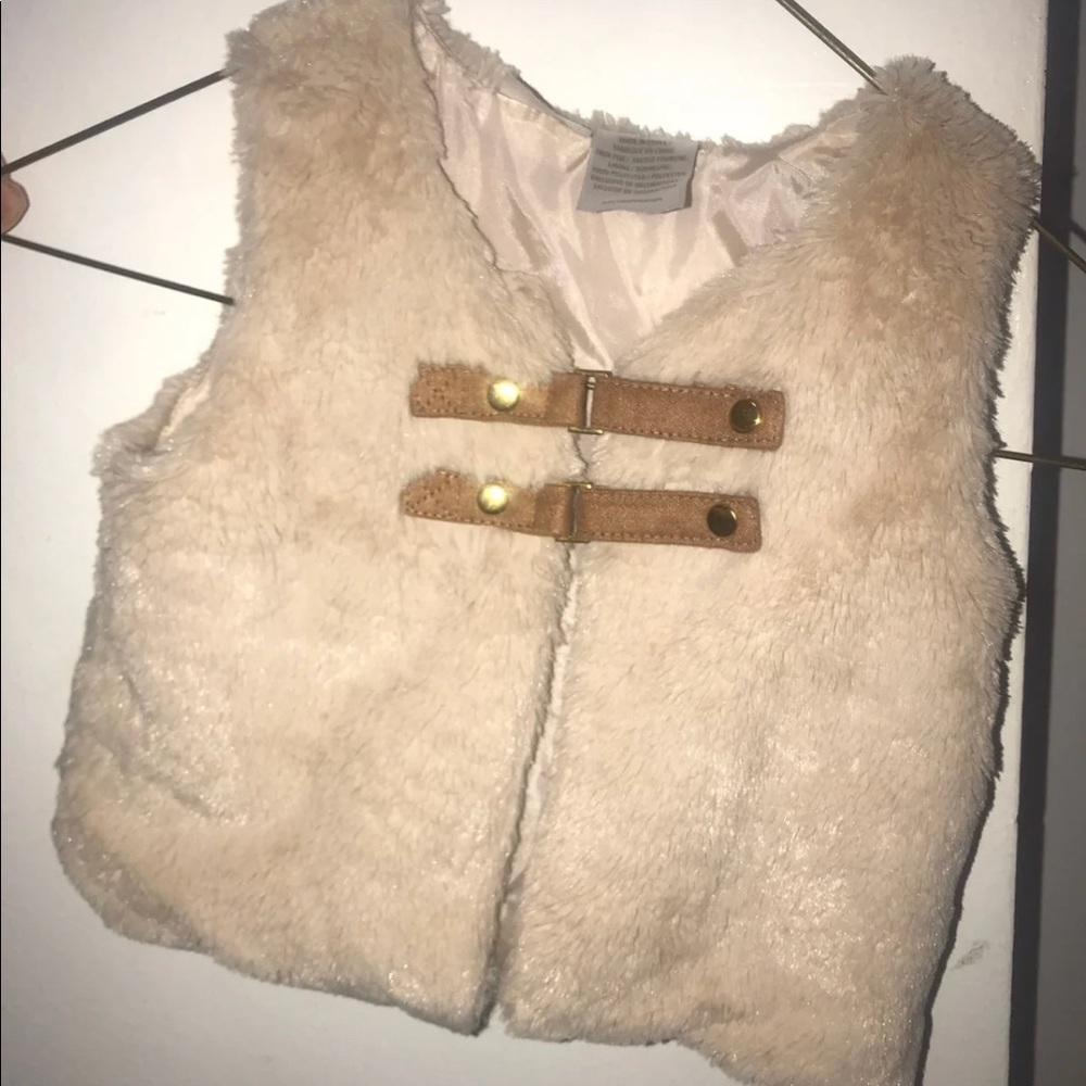 Kardashian kids faux fur vest